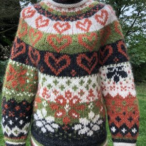 Sweter z alpaki zrobiony na drutach, rozmiar M